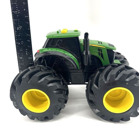 WORKING JOHN DEERE TOY TRACTOR & WAGON MODEL 46260 W/ LIGHTS & SOUNDS - Picture 8 of 16